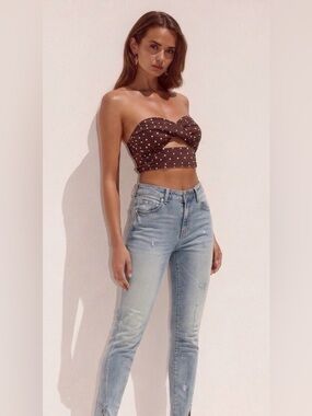 AMO Twist Sweet Cheeks Jeans Size 28